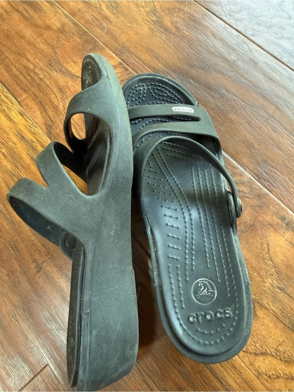 CROCS Women's Black Strappy Slide Sandals